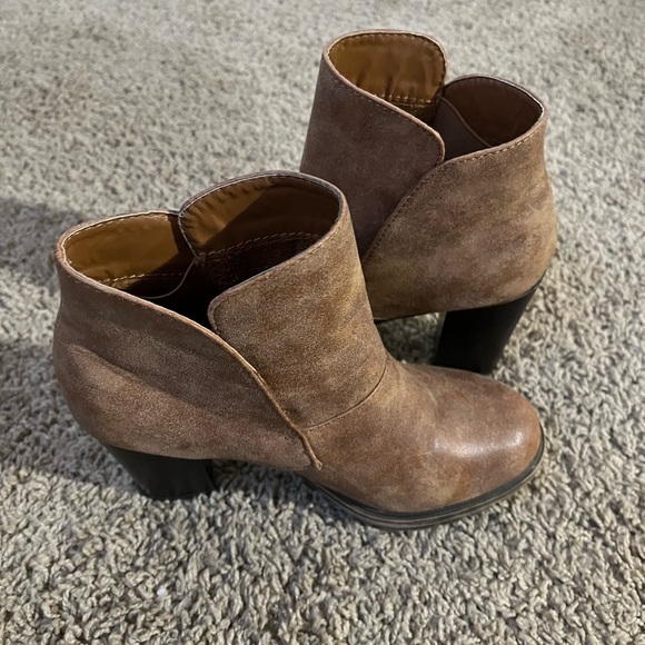 Bamboo Tracker 3 Ankle Boots Booties tan Chunky heel faux leather comfy size 8 - Picture 3 of 14